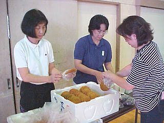 学校キャンプ　夕食