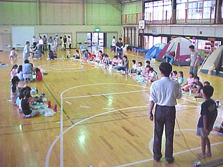 学校キャンプ　夕食