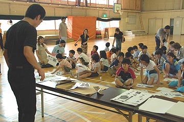 折り紙飛行機大会